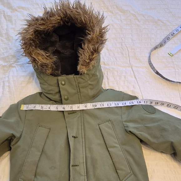 GAP Olive Parka with Faux Fur Trim - Picture 3 of 15